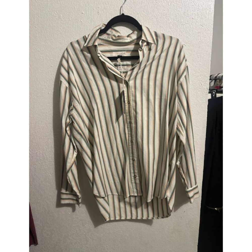Universal Thread Striped Button Up Shirt Relaxed Fit Casual Everyday Top